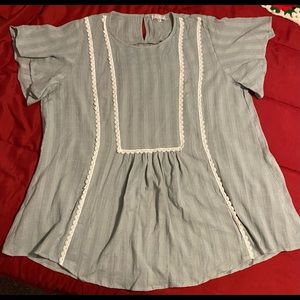 Women’s XXL Sea-foam Green Blouse trimmed in lace